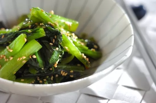 小松菜 レシピ切って漬けるだけで 超簡単！ 毎日食べたい美味しさ！ 小松菜の塩 漬け 作りおきにぴったりの小松菜 副菜レシピ3品 ダイエット常備菜 - YouTube