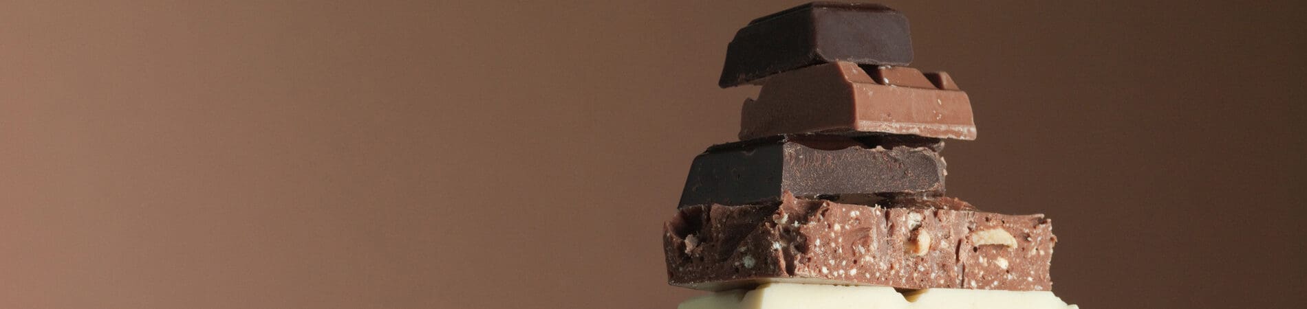 チョコレートの購入金額、全国1位はどこ?都市別購入金額ランキング