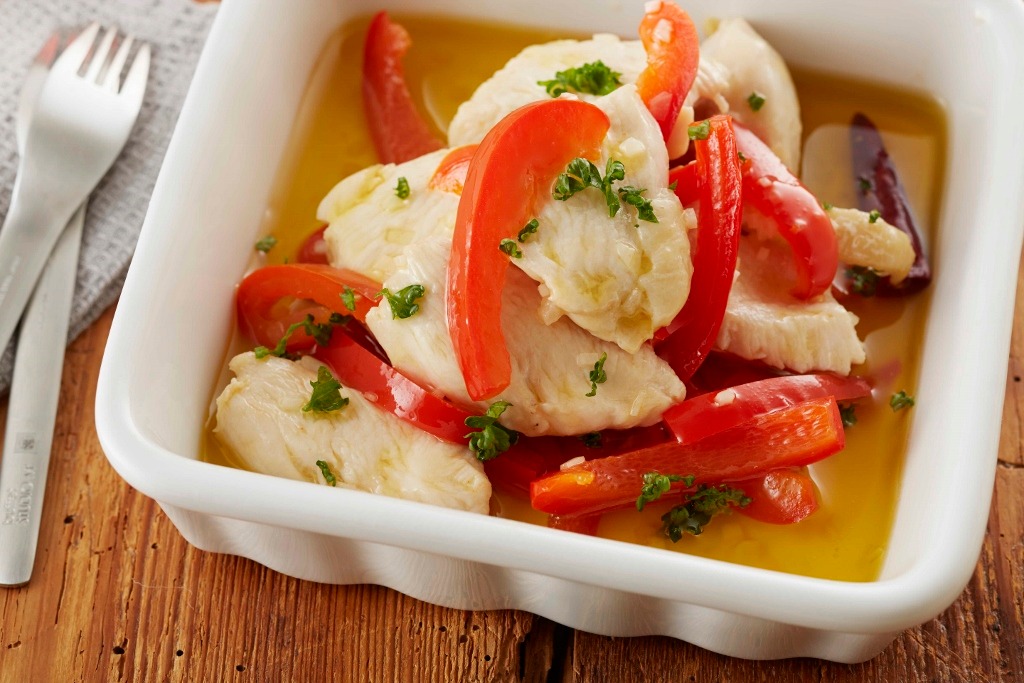 鳥胸肉と冷凍野菜でアヒージョ