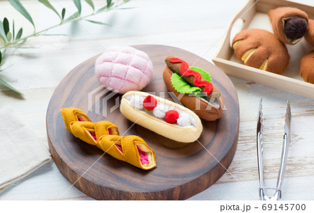 パン フェルトままごとブック- 型紙屋 かわうそブック