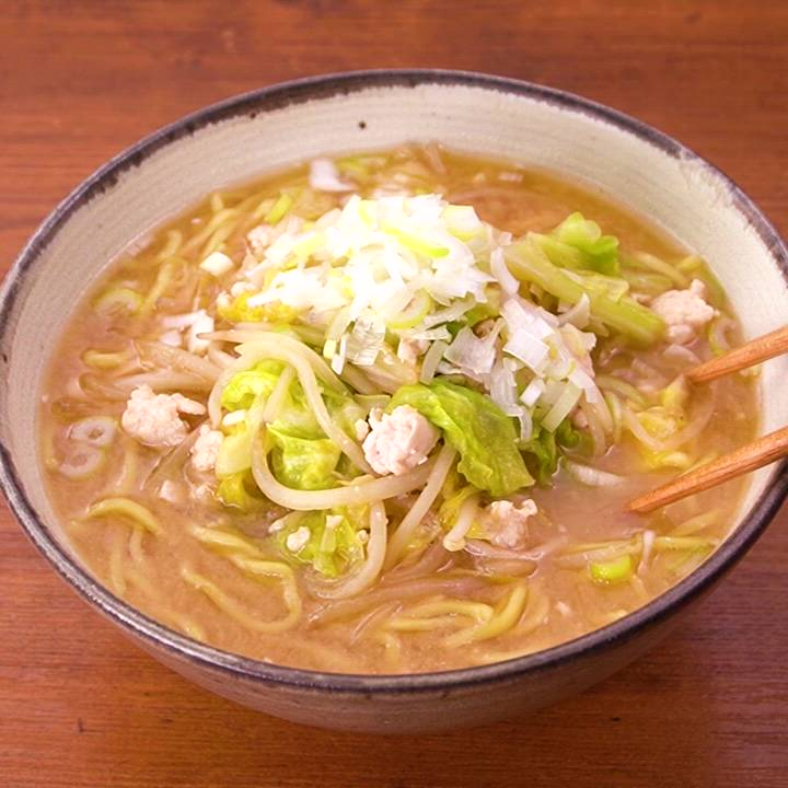 スープは3分!超簡単で美味しいラーメンの作り方 醤油味