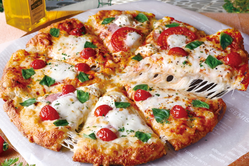 ドミノ・ピザ2021年「お持ち帰り半額TM」売上人気トップ３発表！総合売上一位は990円のマルゲリータ。900円台が大人気 価格帯別の売上ランキングも同時発表株式会社ドミノ・ピザ ジャパンのプレスリリース