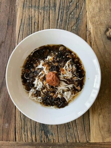 コンビニおにぎりで簡単雑炊 by giroroクックパッド簡単おいしいみんなのレシピが392万品