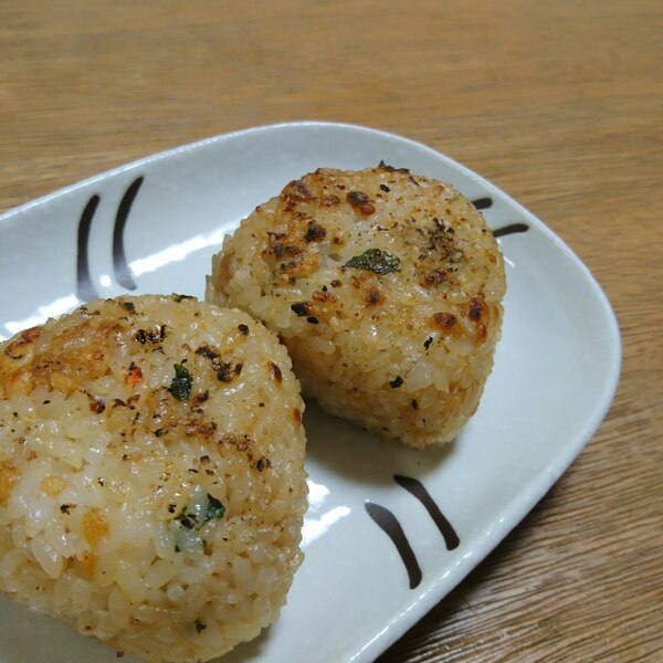 BBQのおにぎりは鉄板と網、どっちで焼くのが正解？絶品レシピ5選 - .HYAKKEI ドットヒャッケイ