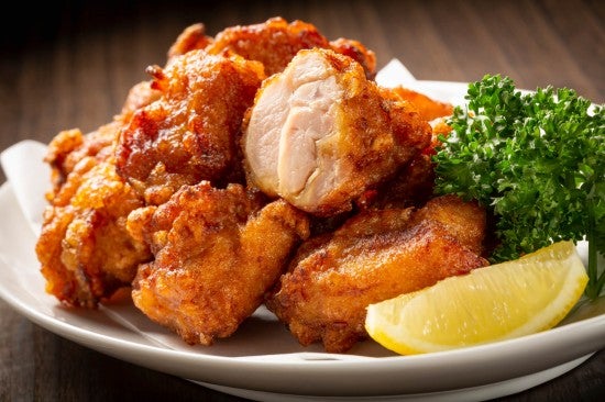 カラッと軽い！ノンフライヤーで作る人気揚げ物レシピ3選。おかず・おやつ・おつまみに大活躍ちょっといいを暮らしにプラス AQUA RECORD