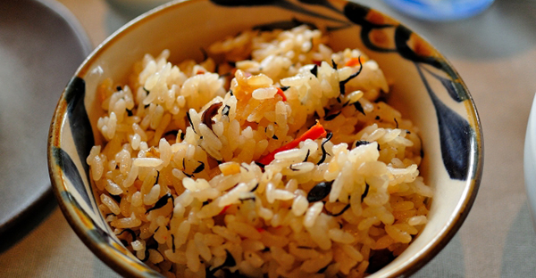 おうちでも簡単に作れる♪沖縄風炊き込みご飯「ジューシー」レシピ5選フーディストノート