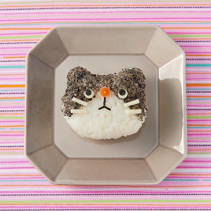 キャラ弁 こんなに簡単でいいの！？可愛すぎるちいかわ“うさぎ”弁当 作り方