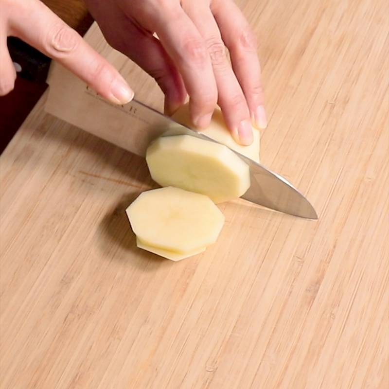 豚肉とじゃがいものバター醤油炒め毎日の塗り重ね