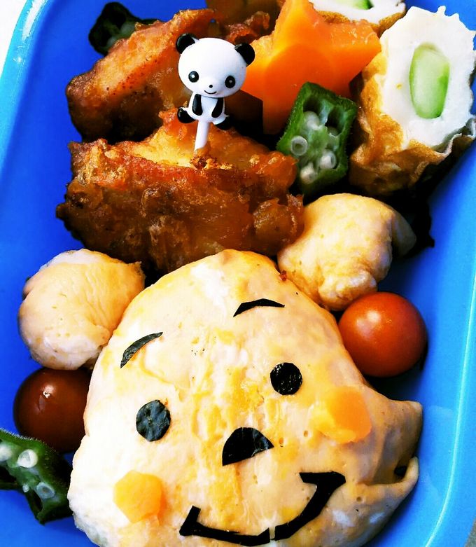 爆睡くまさんのオムライス😪 最近寒くて朝、起きたくない気持ちをお弁当にしました。 なんか、面白い音源あったから付けてみた！良かったら音ありでどうぞ🎧 作り方は次回リール動画で✨️オムライスオムライス弁当お弁当キャラ弁bentokawaiifood