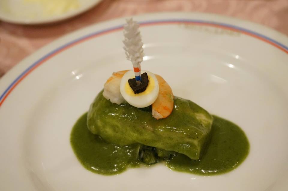 偉い人「ここに鰻がある、各々料理しろ」🇯🇵「出来ました」🇫🇷「Bon appétit! 」🇬🇧「Enjoy the meal」 -Togetter