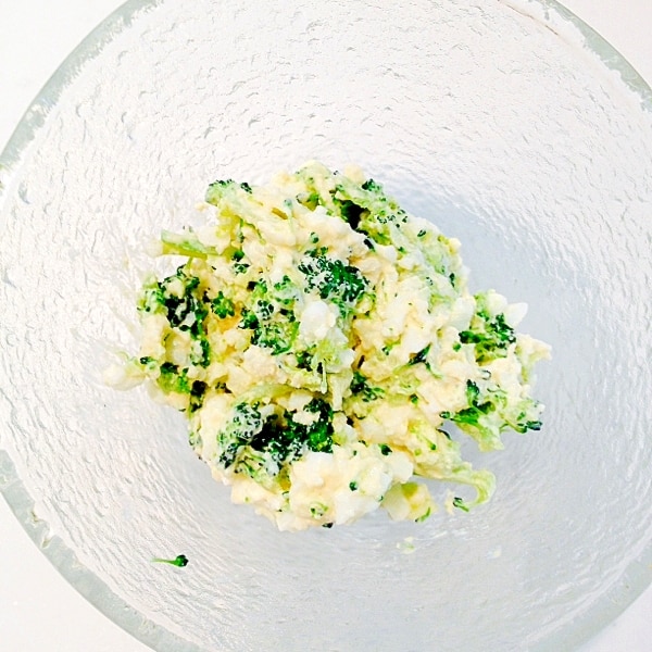 新じゃがいもとブロッコリーのホットサラダ