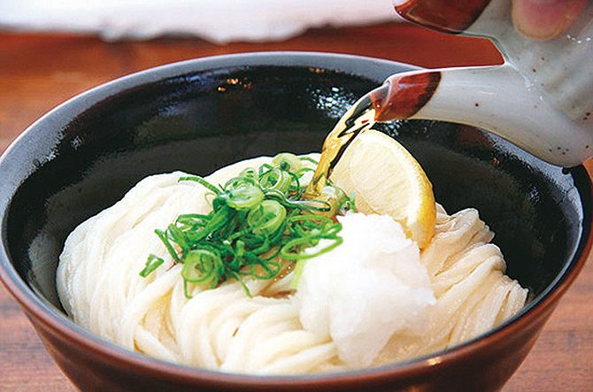 本場・香川で味わいたい讃岐うどんの名店10選！県内全域から厳選はらへり