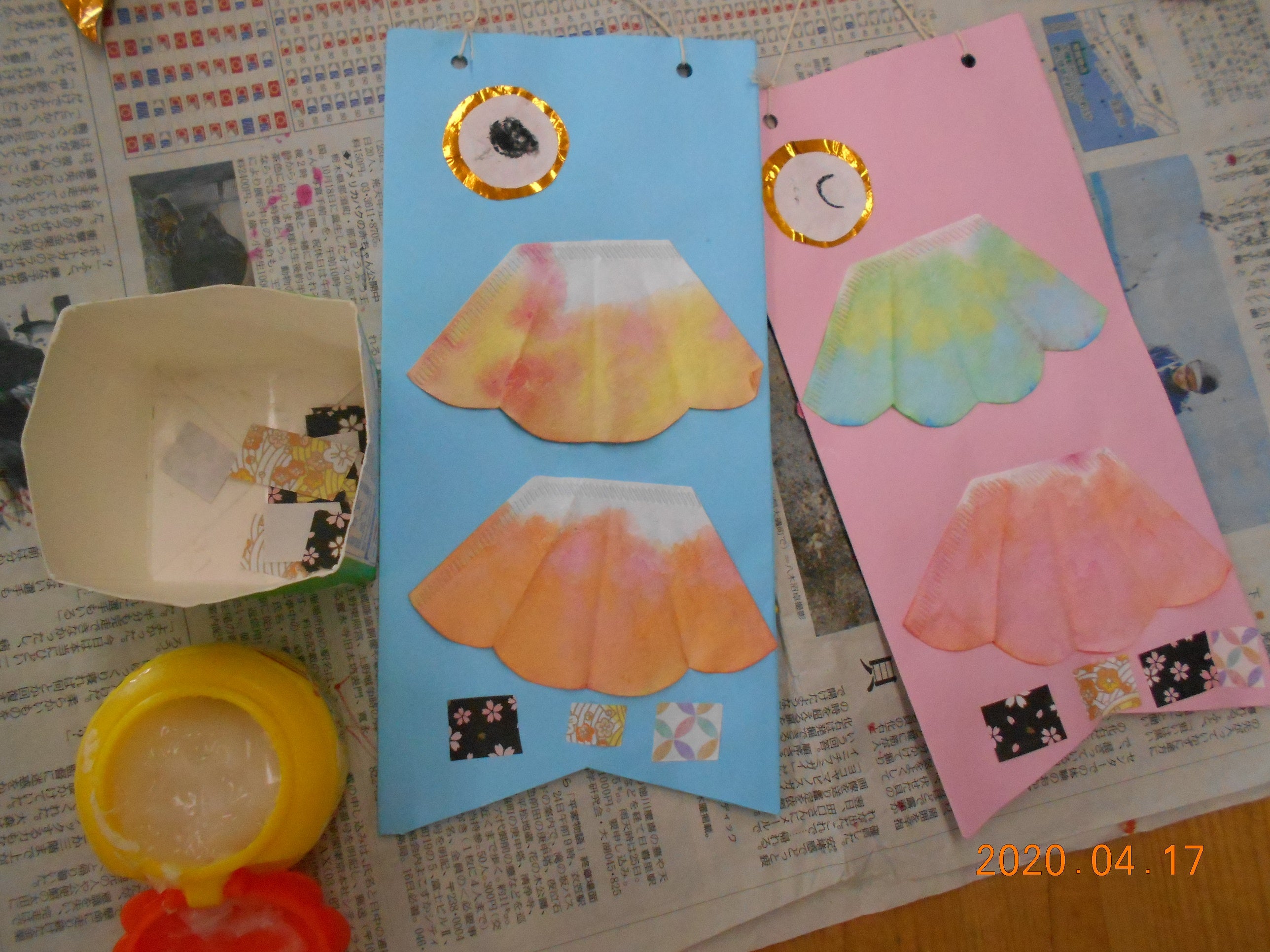 秋の工作アイデア: コーヒーフィルターで楽しく製作