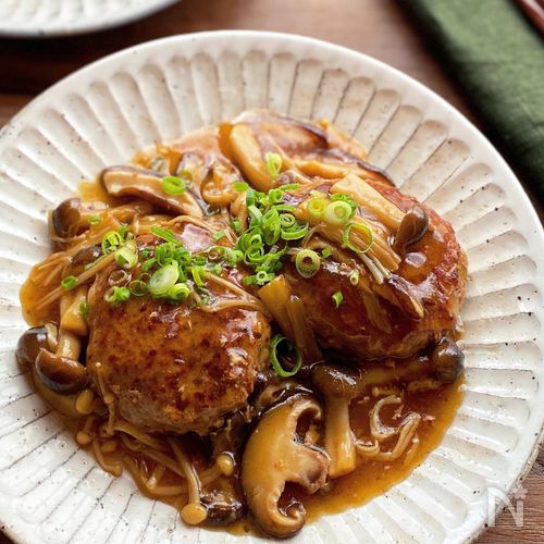 和風煮込みハンバーグ