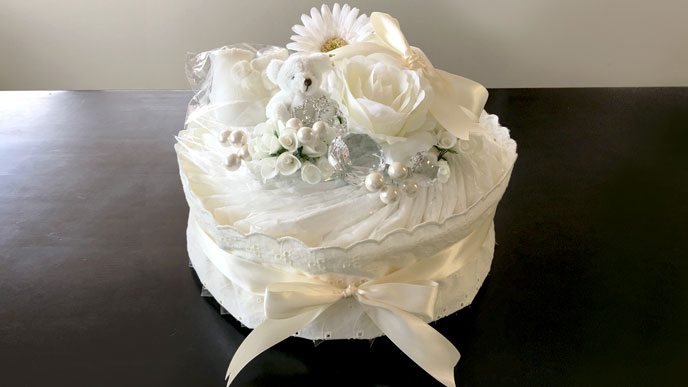 アメリカで人気のおむつケーキ ダイパーケーキ ３段の超簡単な作り方アメリカ出産準備リブアメ