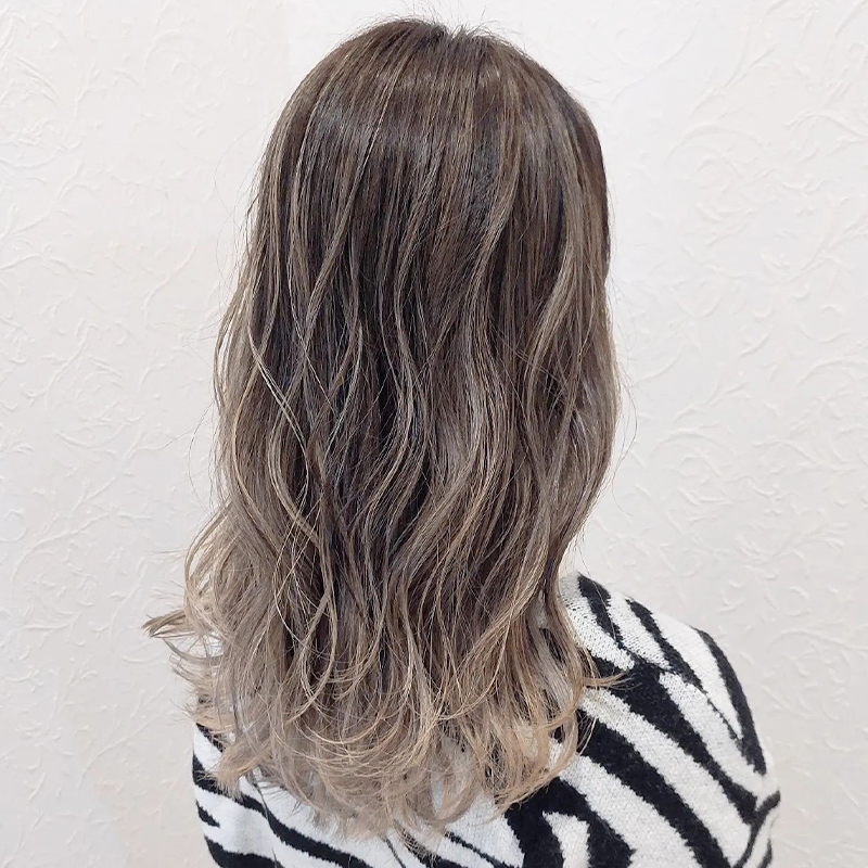 ブリーチして髪が伸びてきたらどうする？プリンをごまかすグラデーション