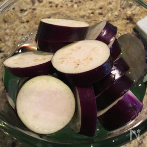 茄子と鶏竜田の甘酢あん